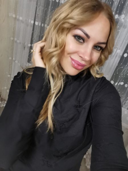 [ru]Эльвира[/ru][fr]Elvira[/fr]